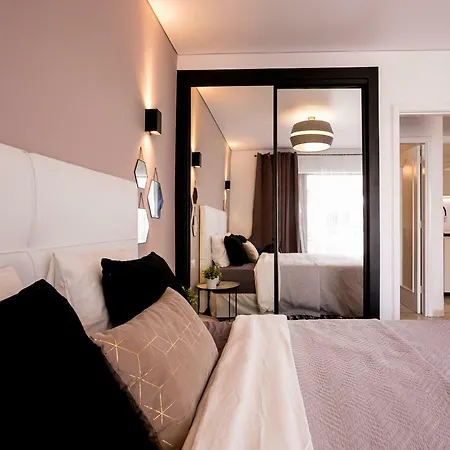 Apartamento Laura Apartment *